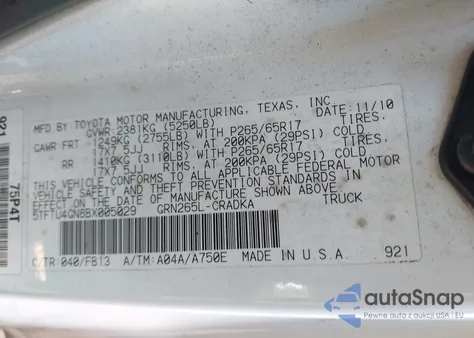 2011 Toyota Tacoma Prerunner V6 z USA, uszkodzony, nr VIN 5TFTU4GN8BX005029